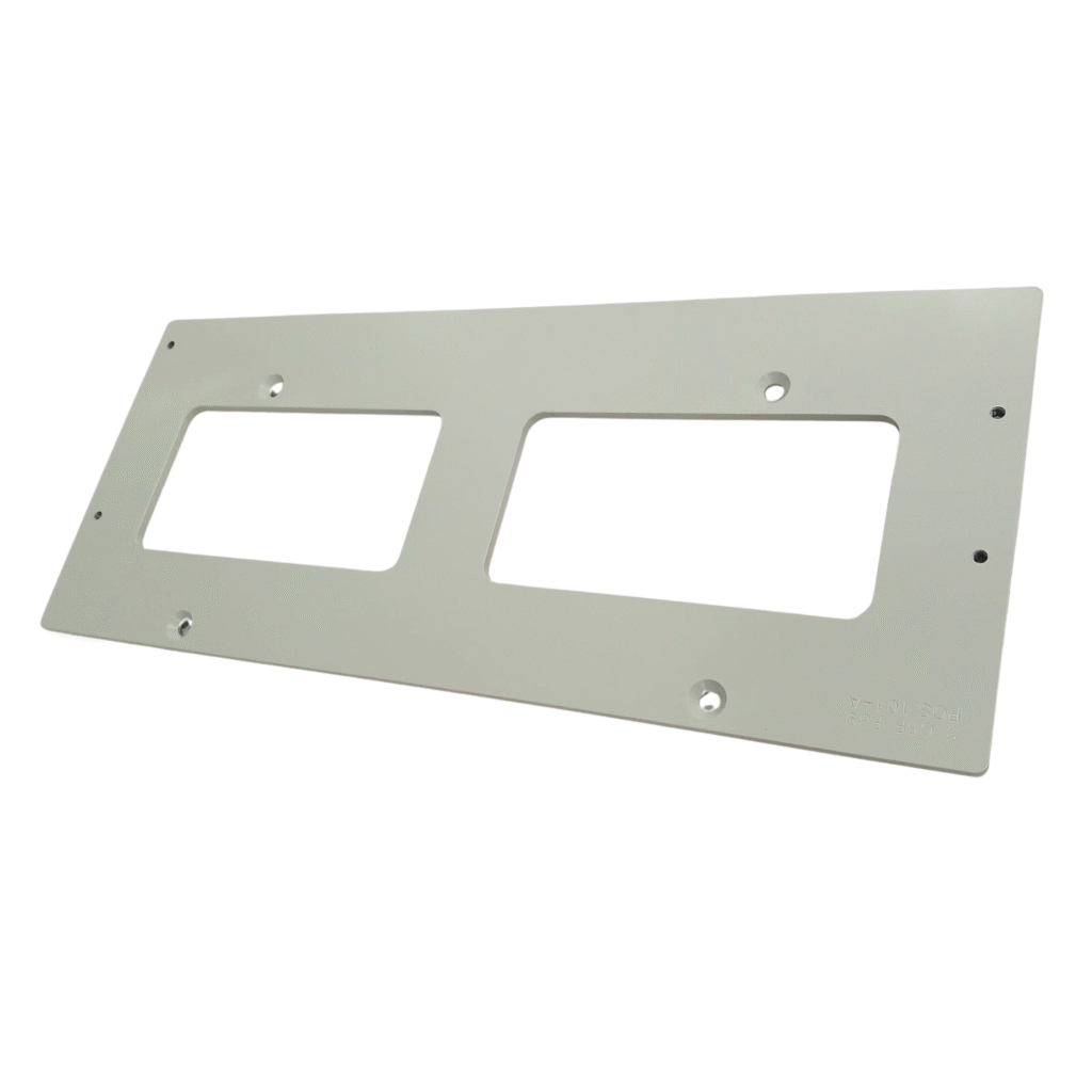 CNC-gefräste Montageplatte mit zwei rechteckigen Öffnungen und Befestigungsbohrungen Einzelanfertigung