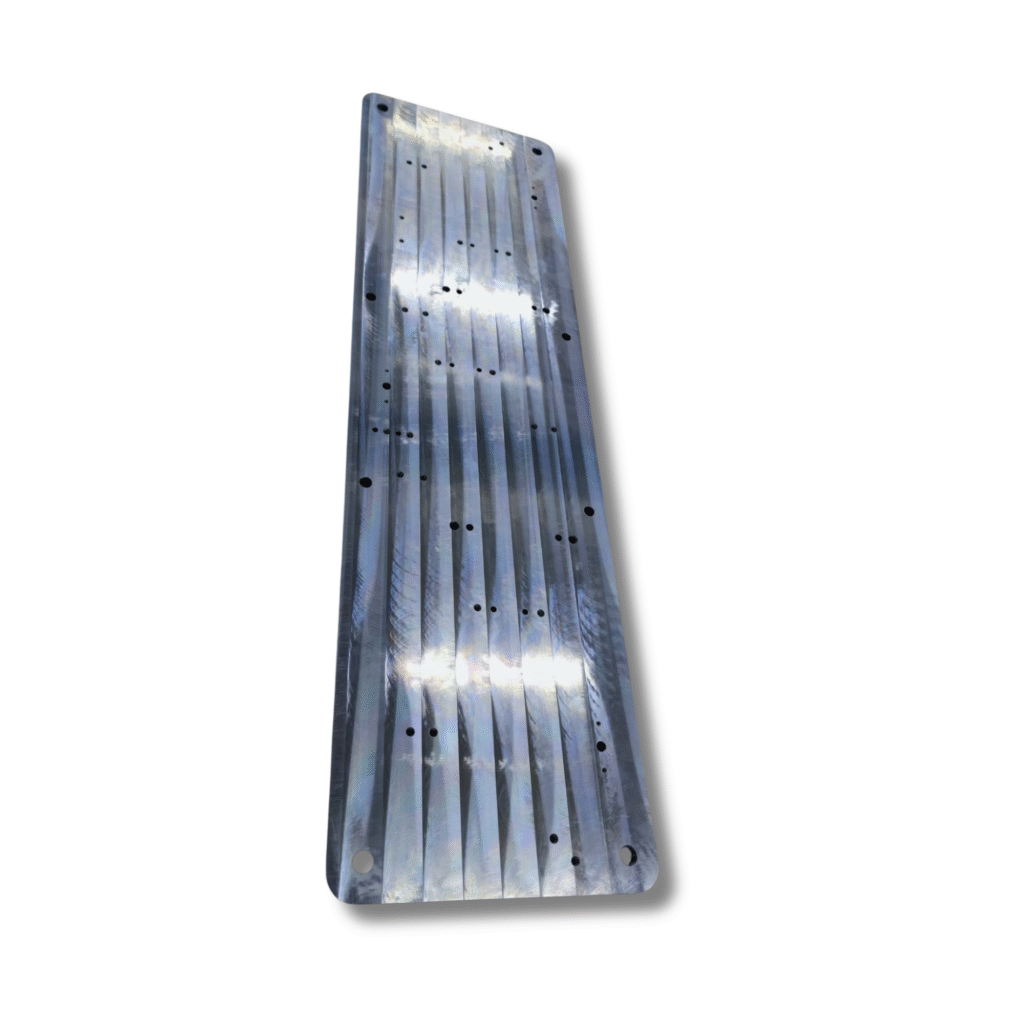 Präzisionsgefräste CNC-Metallplatte mit gebohrten Löchern für industrielle Anwendungen Einzelanfertigung